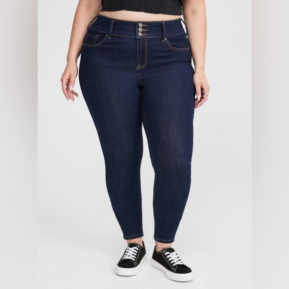 Torrid Dark Wash High Rise Super Soft Jeggings - New - Size 18 - Picture 2 of 6